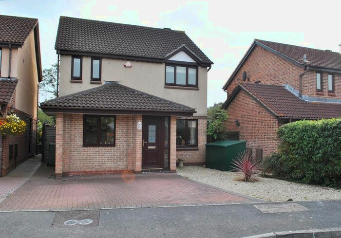 3 Bedroom Detached House To Rent In The Oaks, Taunton, TA1
