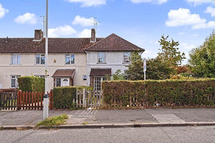 3 Bedroom End Of Terrace House For Sale In Dunstable, LU6