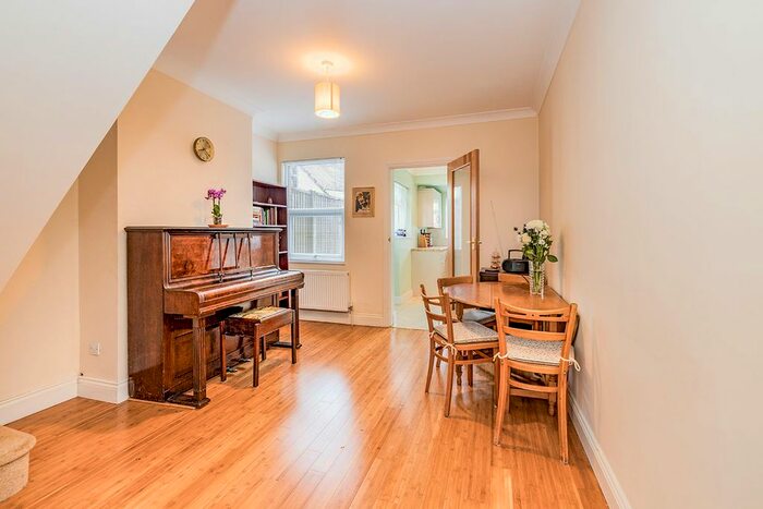 2 Bedroom Terraced House For Sale In Cardiff Road, Watford, Hertfordshire, WD18