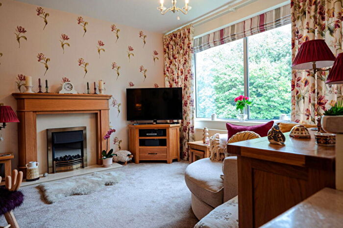 1 Bedroom Flat For Sale In Southward Lane, Langland, Swansea, SA3