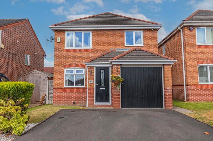 3 Bedroom Detached House For Sale In Heapfold, Norden, Rochdale, OL12