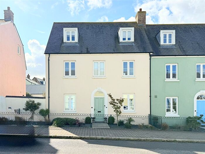 5 Bedroom End Terrace House For Sale In Stret Kosti Veur Woles, Nansledan, TR8