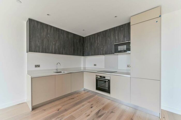 1 Bedroom Flat To Rent In Boulevard Point, Croydon, CR0