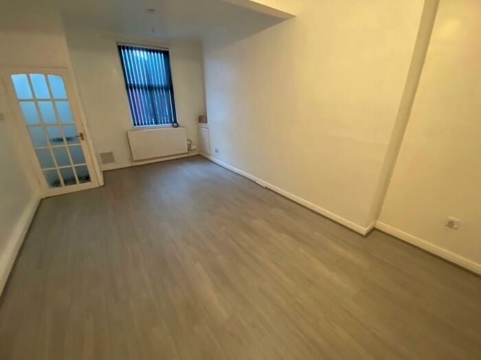 2 Bedroom House To Rent In Dingle Grove, L8