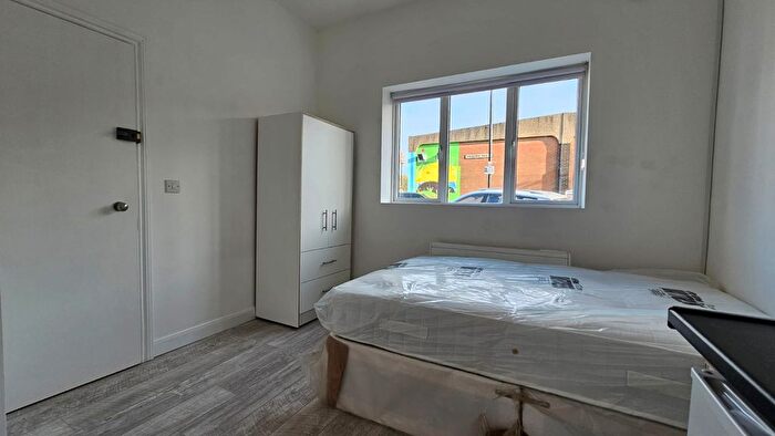 1 Bedroom Studio To Rent In Shelbourne Road, London, N17