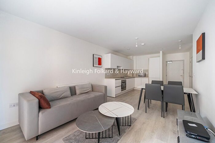 1 Bedroom Flat To Rent In East Acton Lane, London, W3