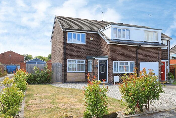 4 Bedroom Semi-Detached House For Sale In Shawbury Grove, Perton Wolverhampton, Staffordshire, WV6
