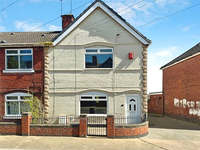 3 Bedroom End Of Terrace House For Sale In Cambridge Street, South Elmsall, Pontefract, WF9