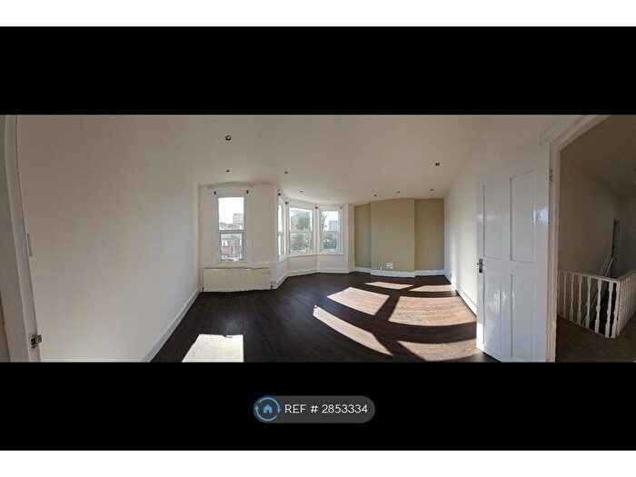 2 Bedroom Maisonette To Rent In Lodge Road, Croydon, CR0