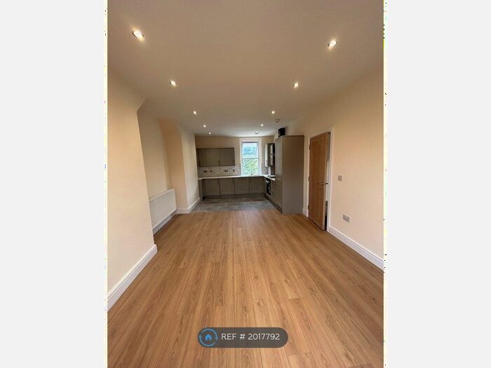 2 Bedroom Flat To Rent In Broughton Drive, Liverpool, L19