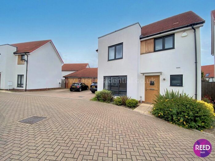 3 Bedroom Detached House To Rent In Radar Close, Southend On Sea, SS2