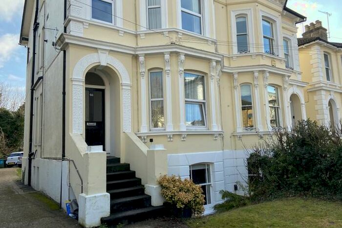 1 Bedroom Flat To Rent In Upper Grosvenor Road, Tunbridge Wells, Kent, TN1