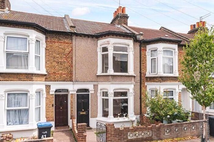 4 Bedroom Property To Rent In South Road, Edmonton, N9