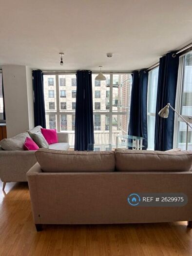 2 Bedroom Flat To Rent In The Gallery, Manchester, M3