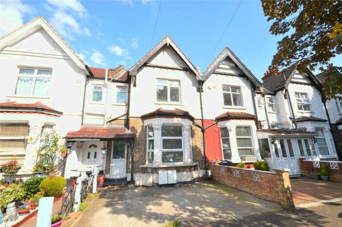 2 Bedroom Flat To Rent In Maswell Park Crescent, Hounslow, TW3