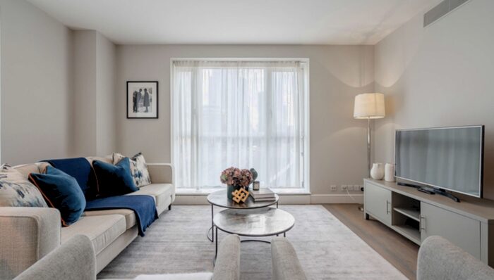 2 Bedroom House To Rent In Westferry Circus, London, E14