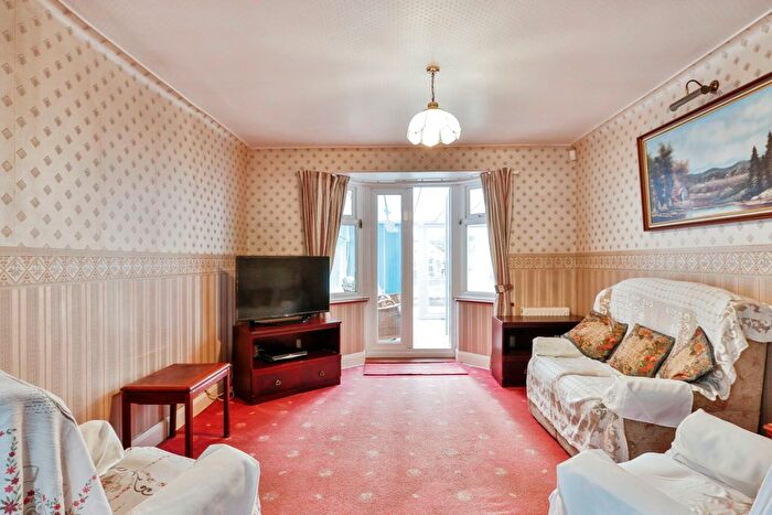 2 Bedroom Bungalow For Sale In Huntvale Road, Bournemouth, Dorset, BH9