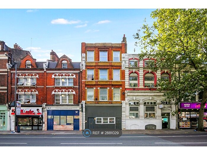 Studio To Rent In Walworth Road, London, SE1