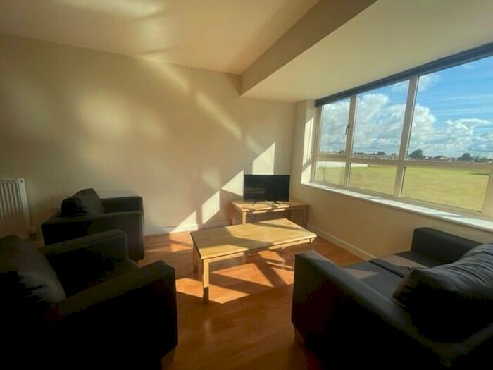 2 Bedroom Apartment To Rent In The Pavilion, Lincoln, LN1