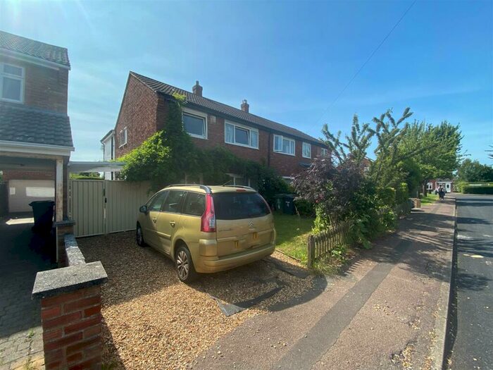 4 Bedroom Semi-Detached House To Rent In Bourne Road, Cambridge, CB4