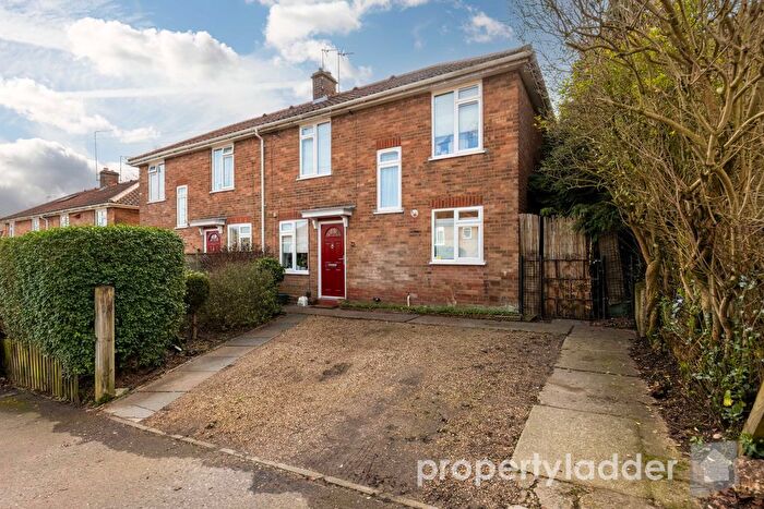 3 Bedroom Semi Detached House For Sale In Romany Road, Norwich, NR3