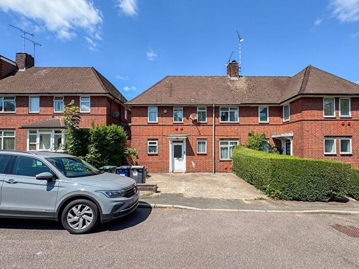 3 Bedroom Semi Detached House To Rent In Pointalls Close, London, N3