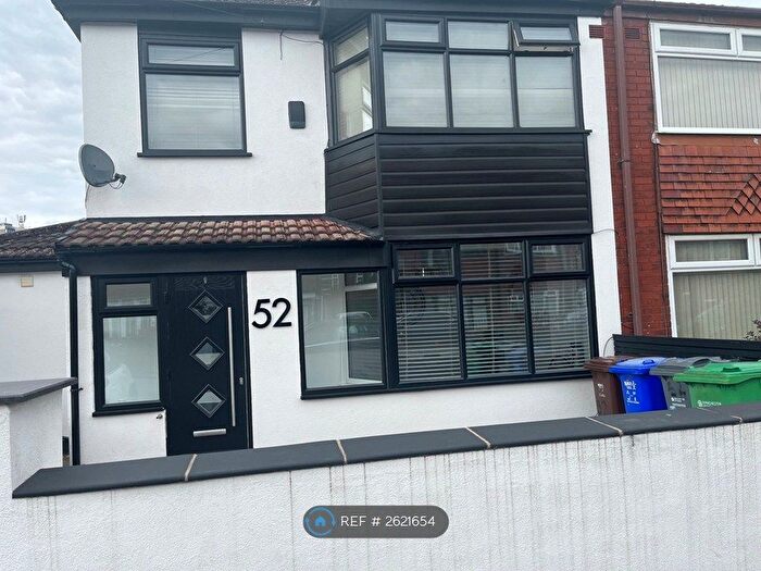 3 Bedroom Semi-Detached House To Rent In Nina Drive, Manchester, M40