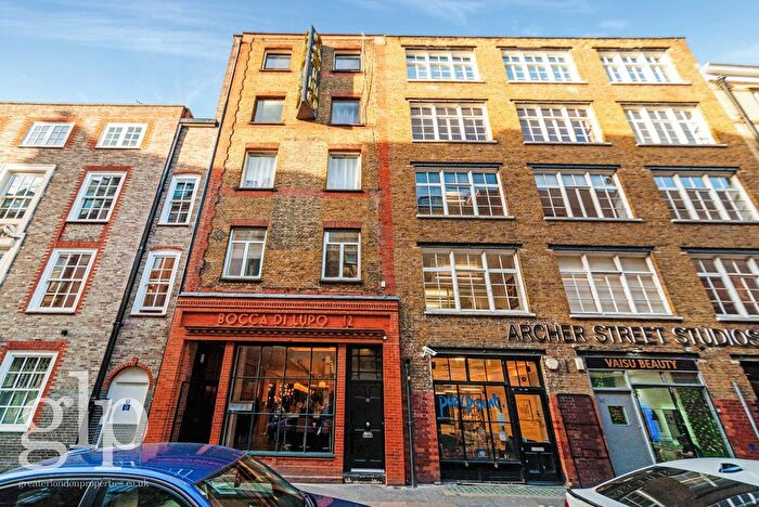 2 Bedroom Flat For Sale In Archer Street, London, W1D