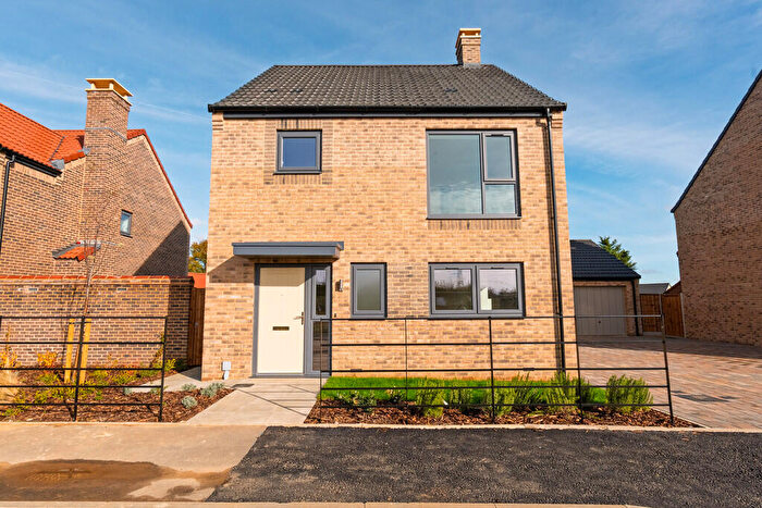 3 Bedroom Detached House For Sale In St Giles Park, Cringleford, Norwich, NR4