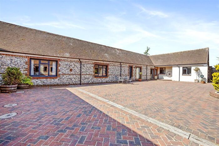 3 Bedroom Cottage To Rent In Tortington, Arundel, BN18