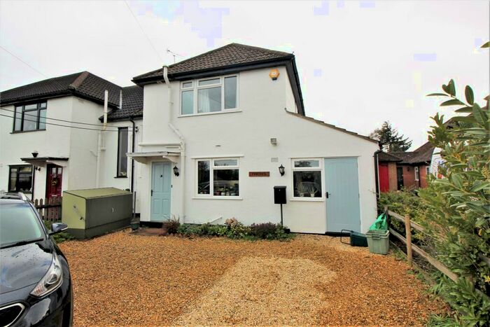 3 Bedroom House To Rent In Pangbourne Road, Upper Basildon, RG8