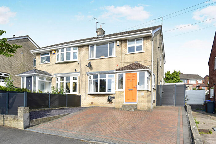 3 Bedroom Semi Detached House For Sale In Tunwell Greave, Sheffield, S5