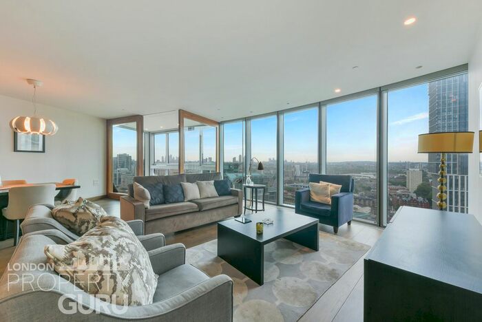 2 Bedroom Flat To Rent In The Tower, Vauxhall, SW8