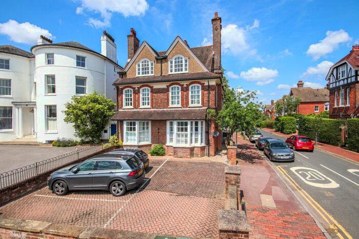 1 Bedroom Flat To Rent In Boyne Park, Tunbridge Wells, TN4