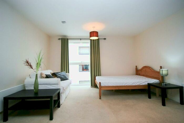 Apartment To Rent In Sinope, Ryland Street, B16