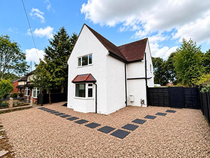 5 Bedroom Detached House For Sale In Stanion Lane, Corby, NN18