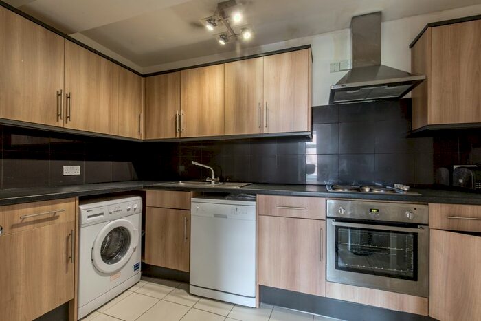 4 Bedroom Flat To Rent In Homerton High Street, London, E9