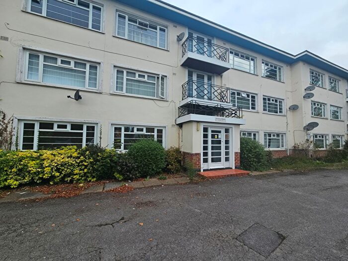 2 Bedroom Flat To Rent In Banister Grange, Banister Road, Southampton, SO15