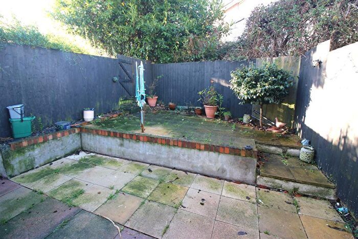 3 Bedroom Terraced House For Sale In Beatrice Gardens, Saltash, PL12