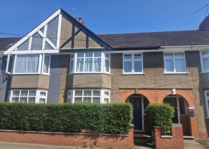 3 Bedroom Terraced House For Sale In Penrhyn Road, Far Cotton, Northampton, NN4
