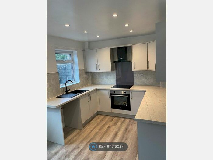 3 Bedroom Semi-Detached House To Rent In Maple Court, Yaxley, Peterborough, PE7