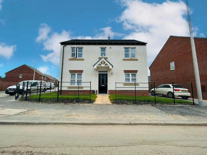 3 Bedroom Detached House To Rent In Merryweather Mews, Stratford-upon-Avon, CV37