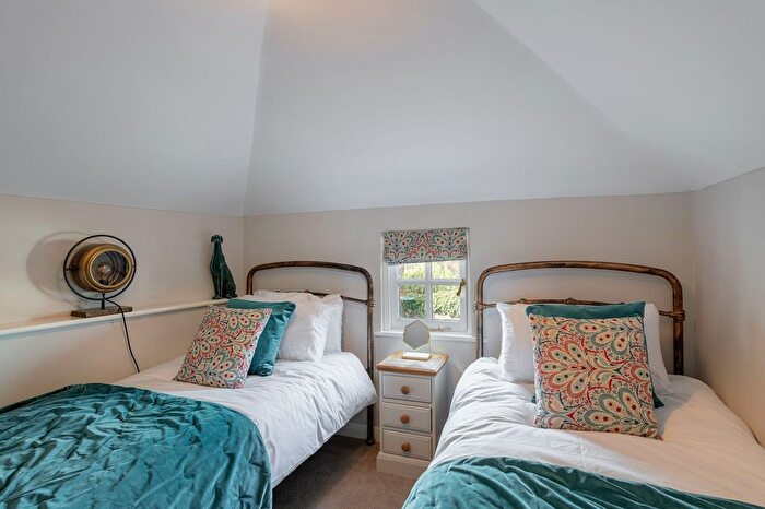 2 Bedroom Property For Sale In Crooks Cottage, Manor Street, Dittisham, TQ6
