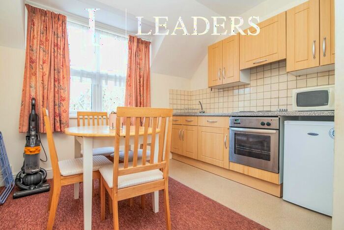 Studio To Rent In Middleton Hall Road, Birmingham, B30