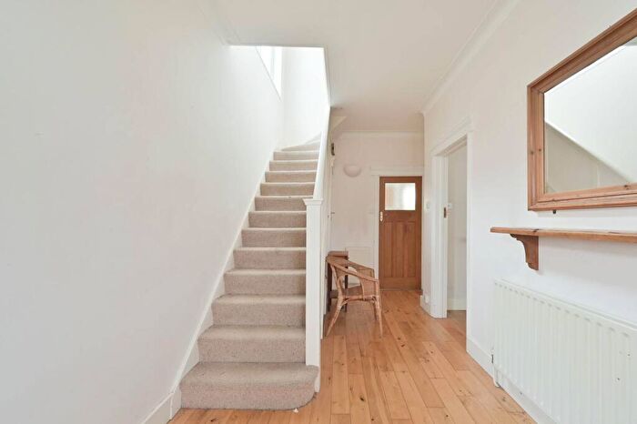 3 Bedroom Semi-Detached House To Rent In Pymmes Green Road, Arnos Grove, London, N11