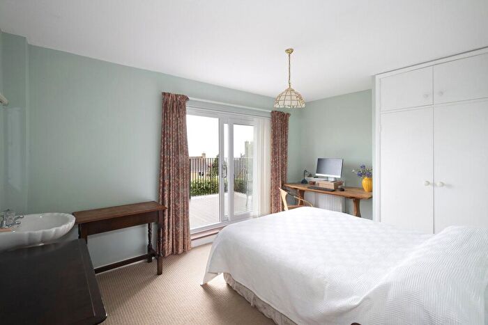 4 Bedroom Detached House For Sale In The Close, School Lane, Southam, Gloucestershire, GL52