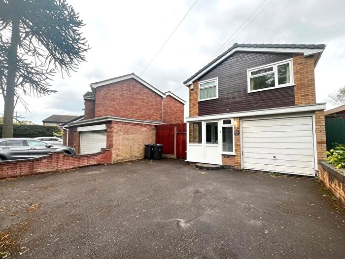 3 Bedroom Link Detached House To Rent In Victoria Road, Acocks Green, Birmingham, B27