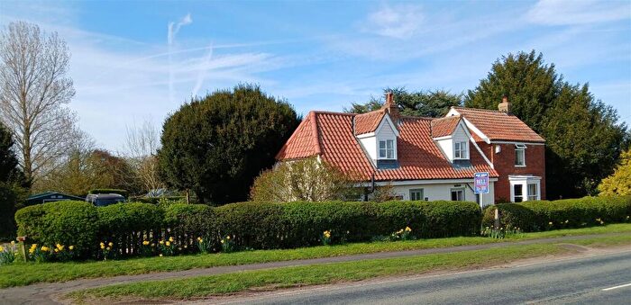 3 Bedroom Cottage For Sale In Firsby Lodge, New Main Road, Scamblesby, LN11