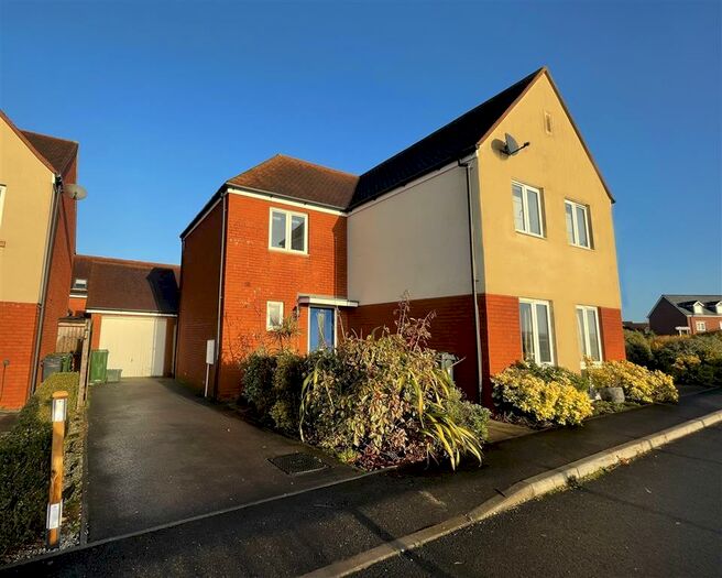 4 Bedroom House To Rent In Roman Way, Cranbrook, Exeter, EX5