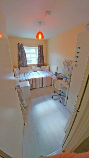 4 Bedroom House To Rent In Gainsborough Road, Liverpool, Liverpool, L15